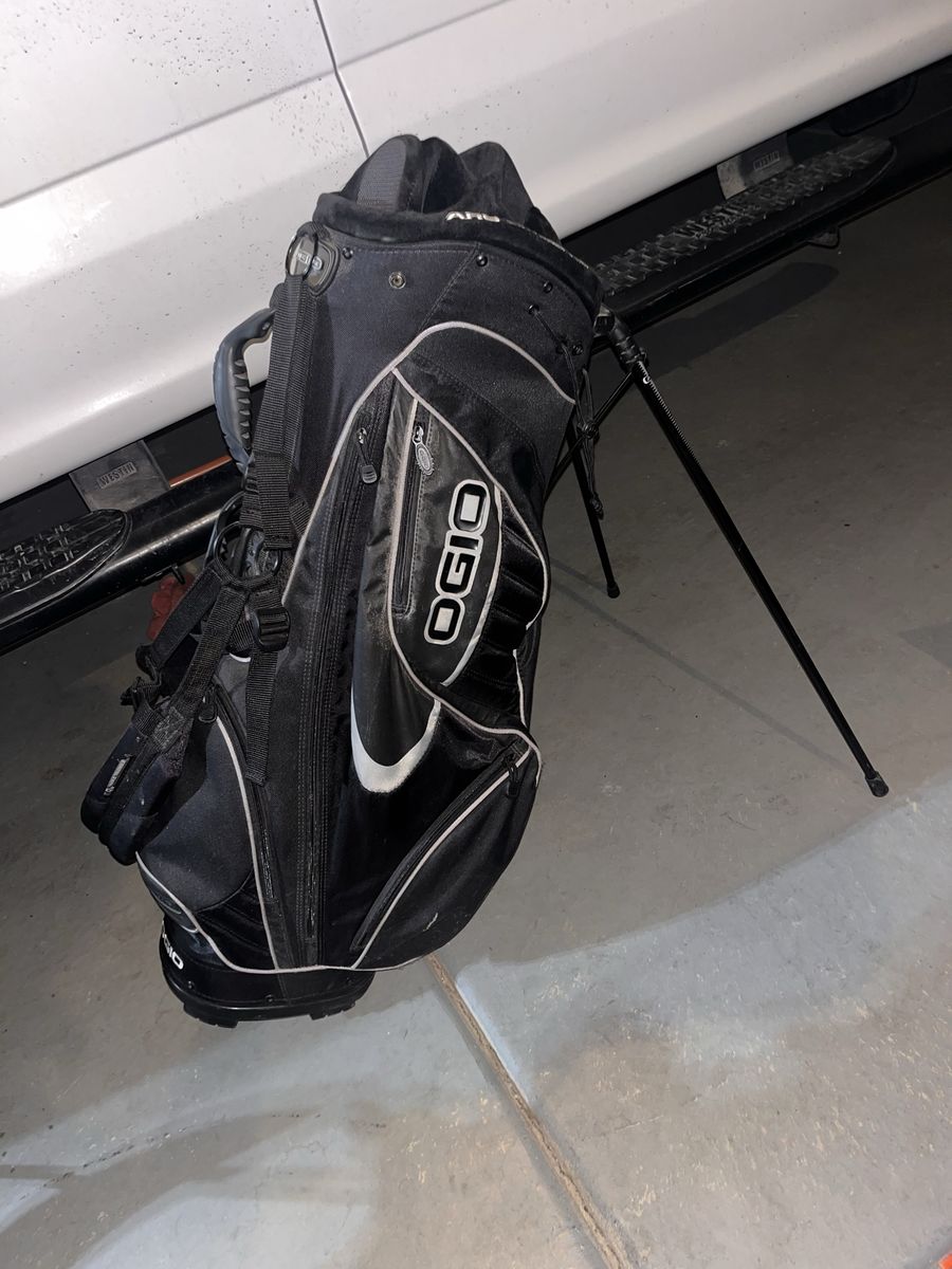 Golf bag