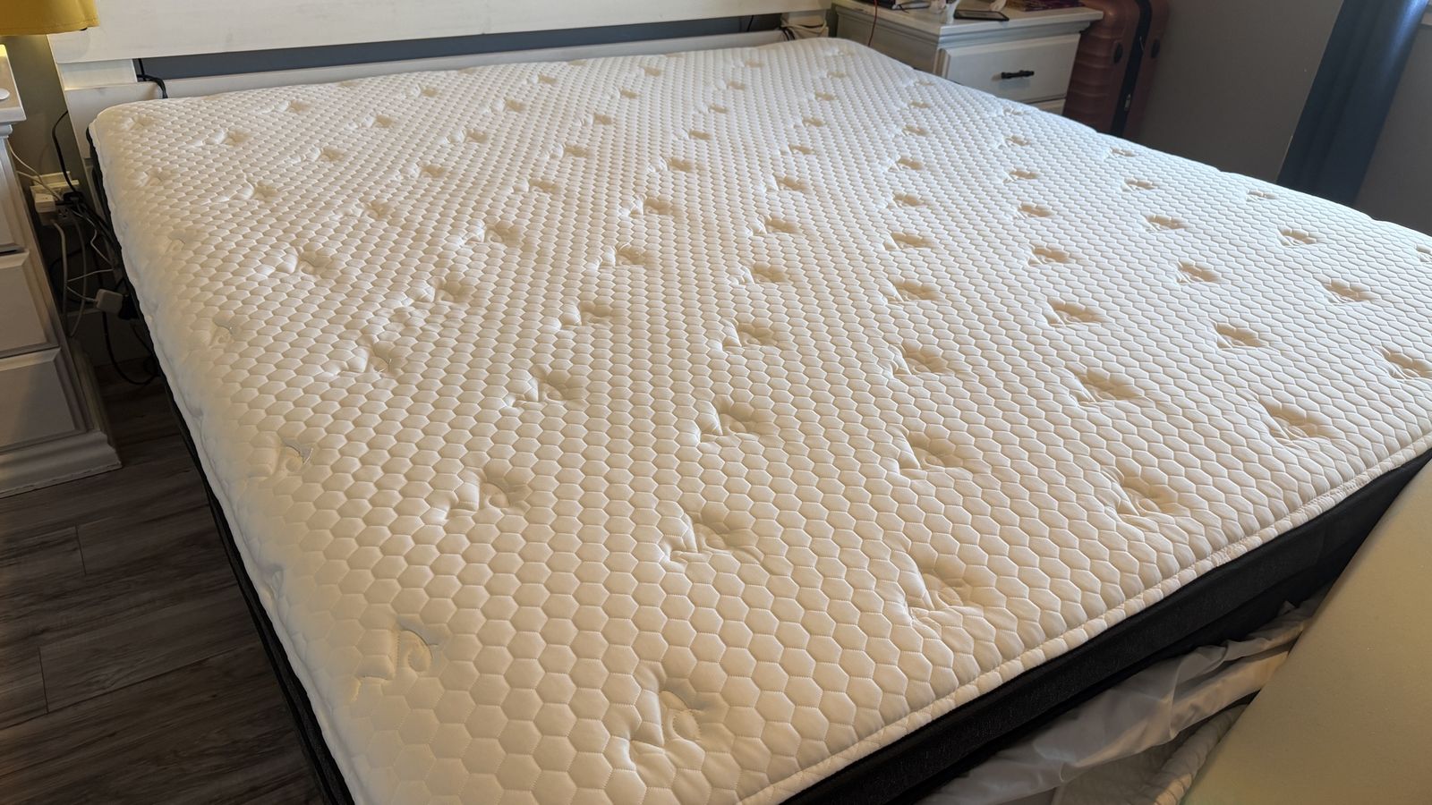 Titan Luxe King Mattress
