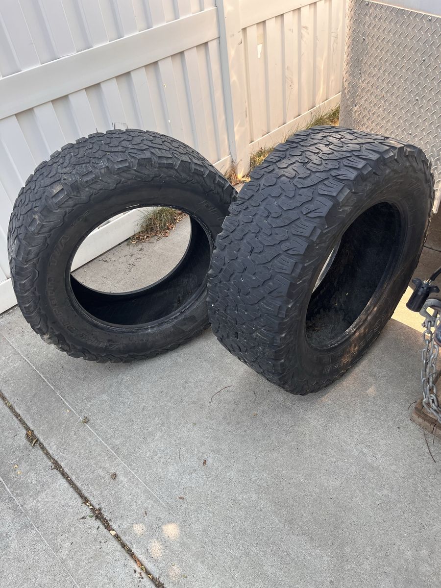 Bf Goodrich 35/12.5/r20 pair