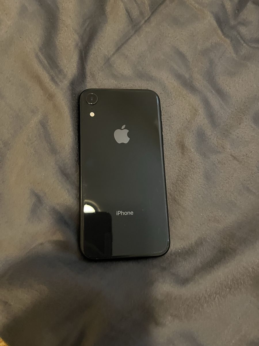 Apple iPhone XR Black Unlocked Smartphone 64GB Excellent Condition
