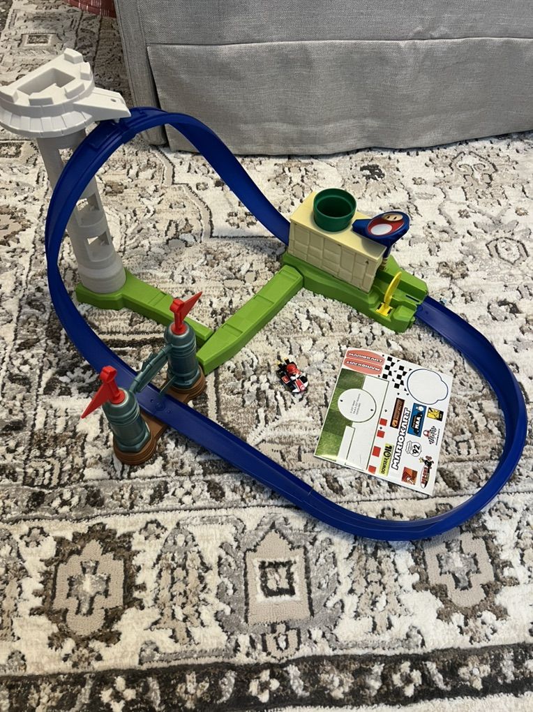 Hot Wheels Mario Kart Set