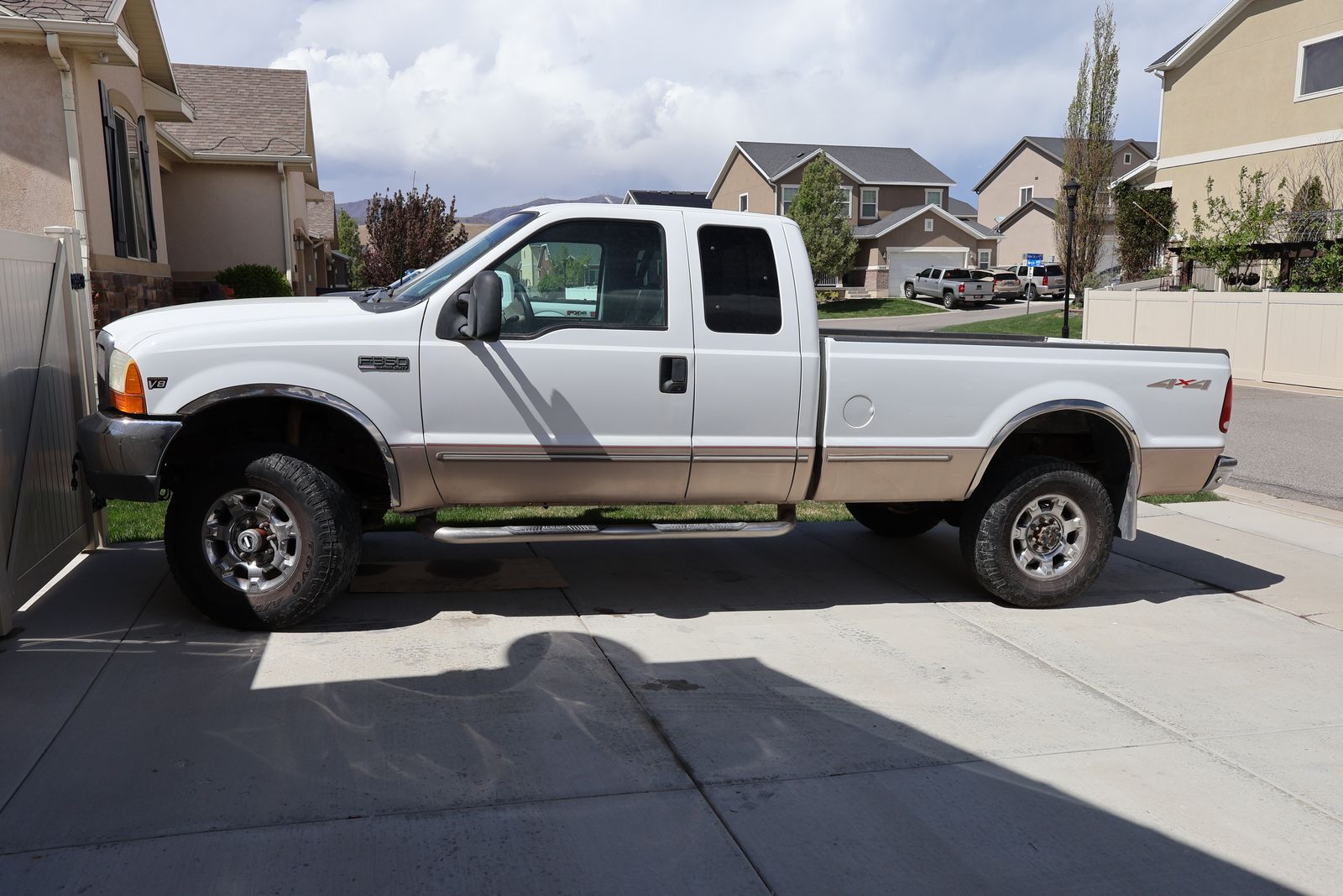 1999 FORD F350 SUPER DUTY Lariat
