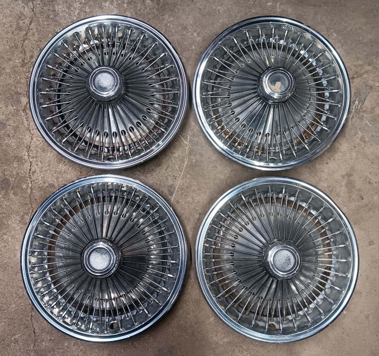 1974 Dodge Chrysler 14 inch Wire Hubcaps