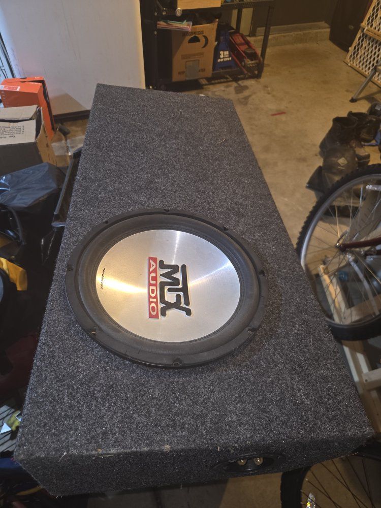 MTX Audio Thunder 4500 Car Subwoofer in Enclosure - Used