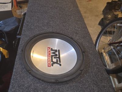 MTX Audio Thunder 4500 Car Subwoofer in Enclosure - Used