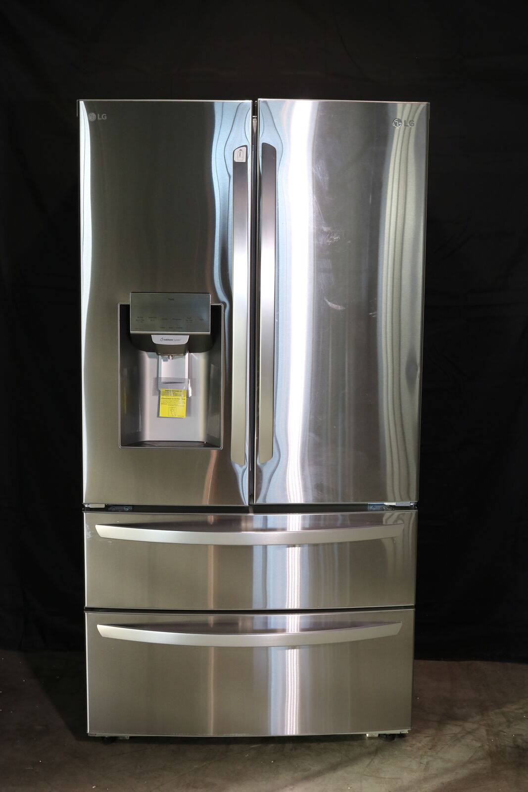 NICE!! NEW LG Refrigerator / Fridge