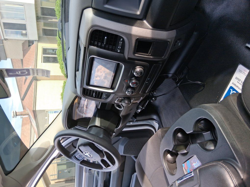 Main image 4