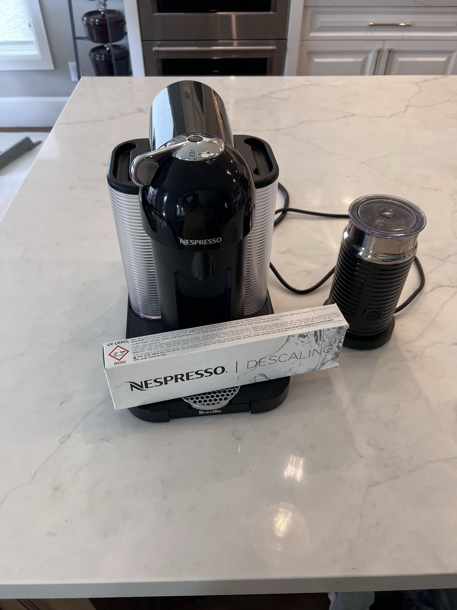 Nespresso Vertuo by Breville Black Single Serve Coffee & Espresso Machine with Aeroccino3