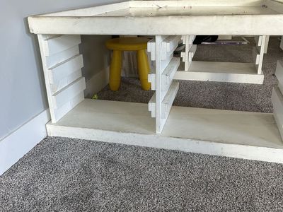 Lego/train table