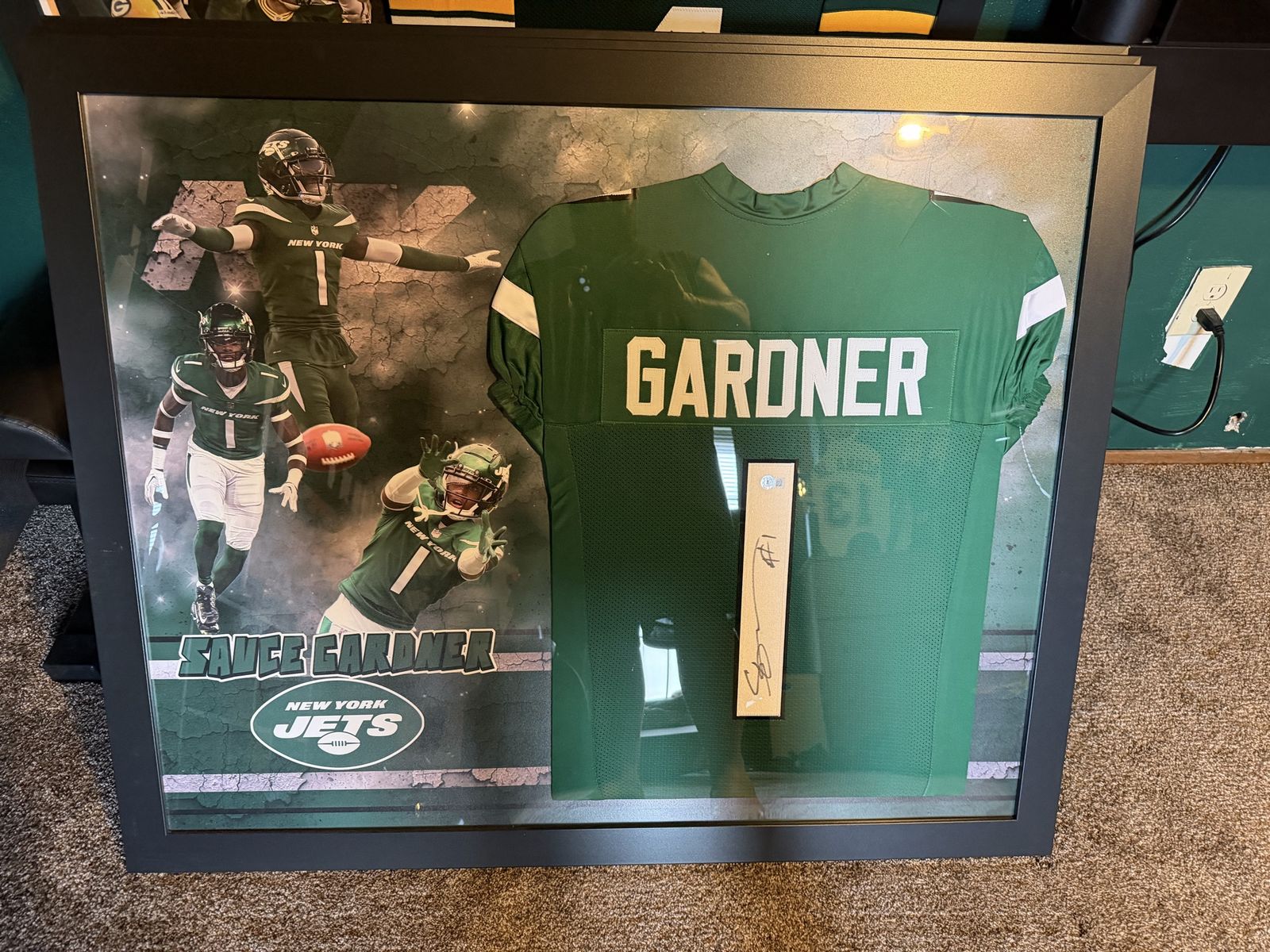 Sauce Gardner Autographed New York Jets Jersey Framed Display - Certified Authentic Collectible
