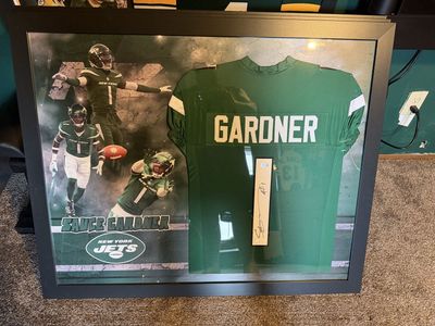 Sauce Gardner Autographed New York Jets Jersey Framed Display - Certified Authentic Collectible