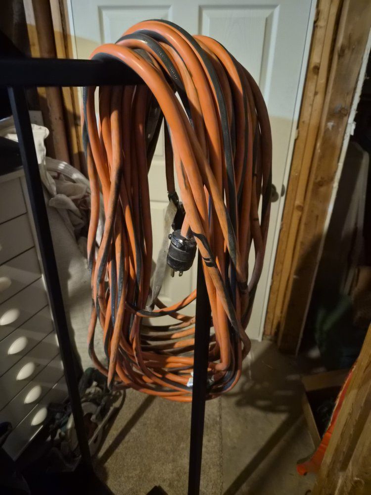 Heavy Duty Outdoor Extension Cord - Orange & Black, Used