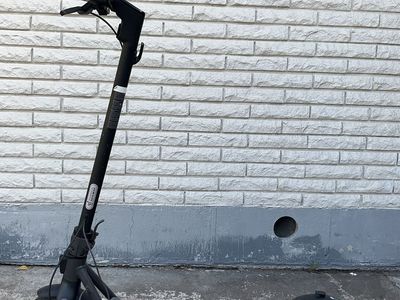 Segway Ninebot E2 Plus Electric Scooter – Good Condition – Good Battery
