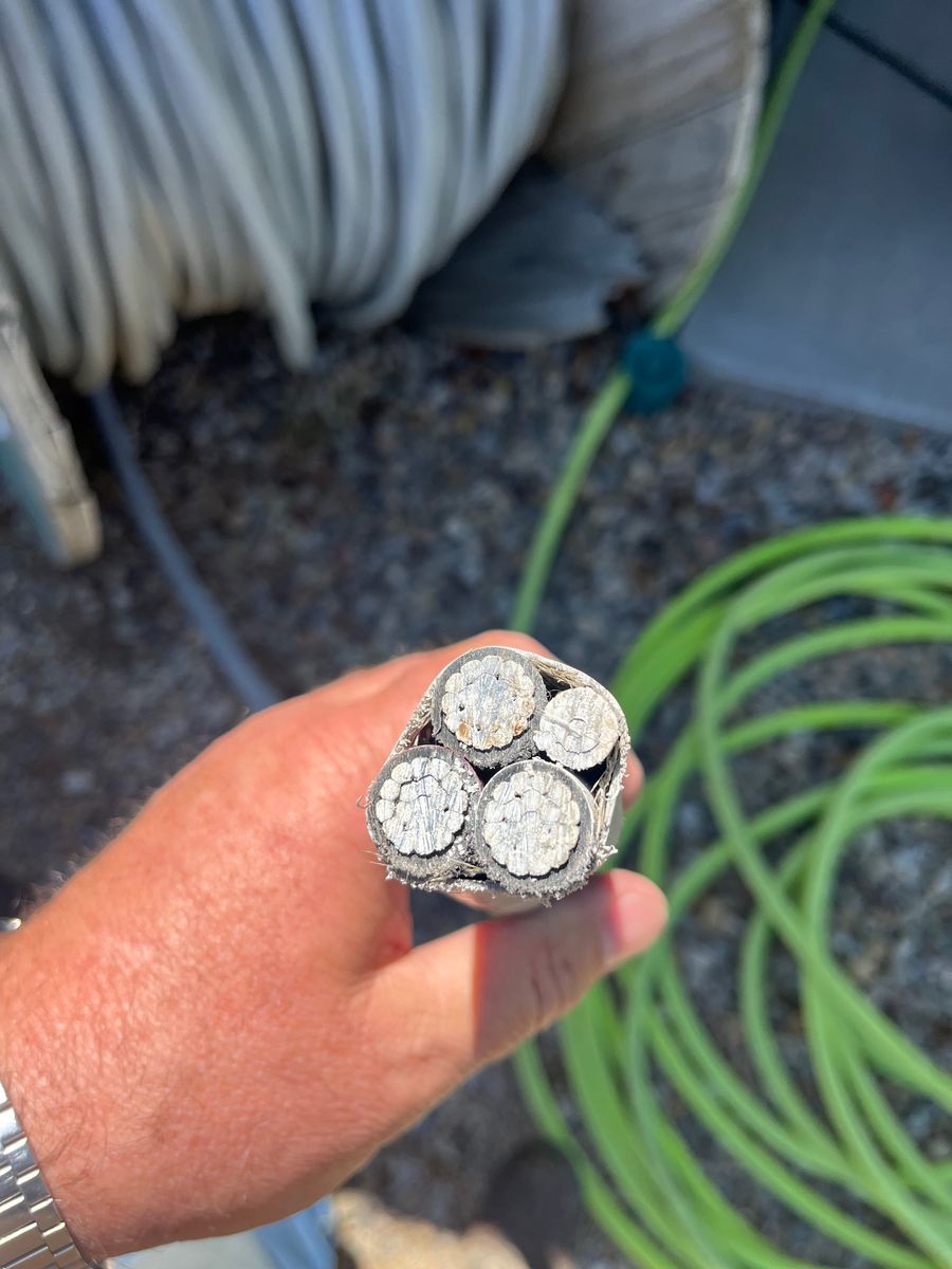 4/0-4/0-4/0-2/0 Gray Stranded Aluminum Service Entrance (SER) Cable