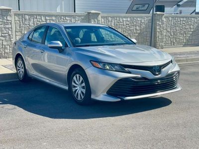 2020 Toyota Camry Hybrid LE