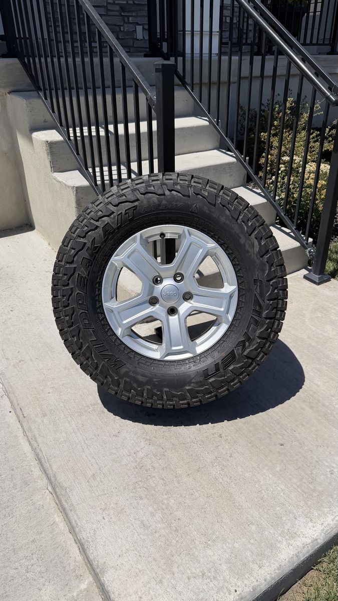Main image 2