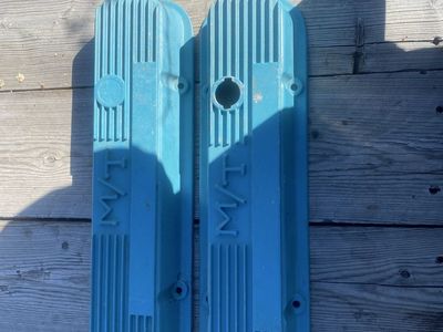 Pontiac Mickey Thompson Valve Covers