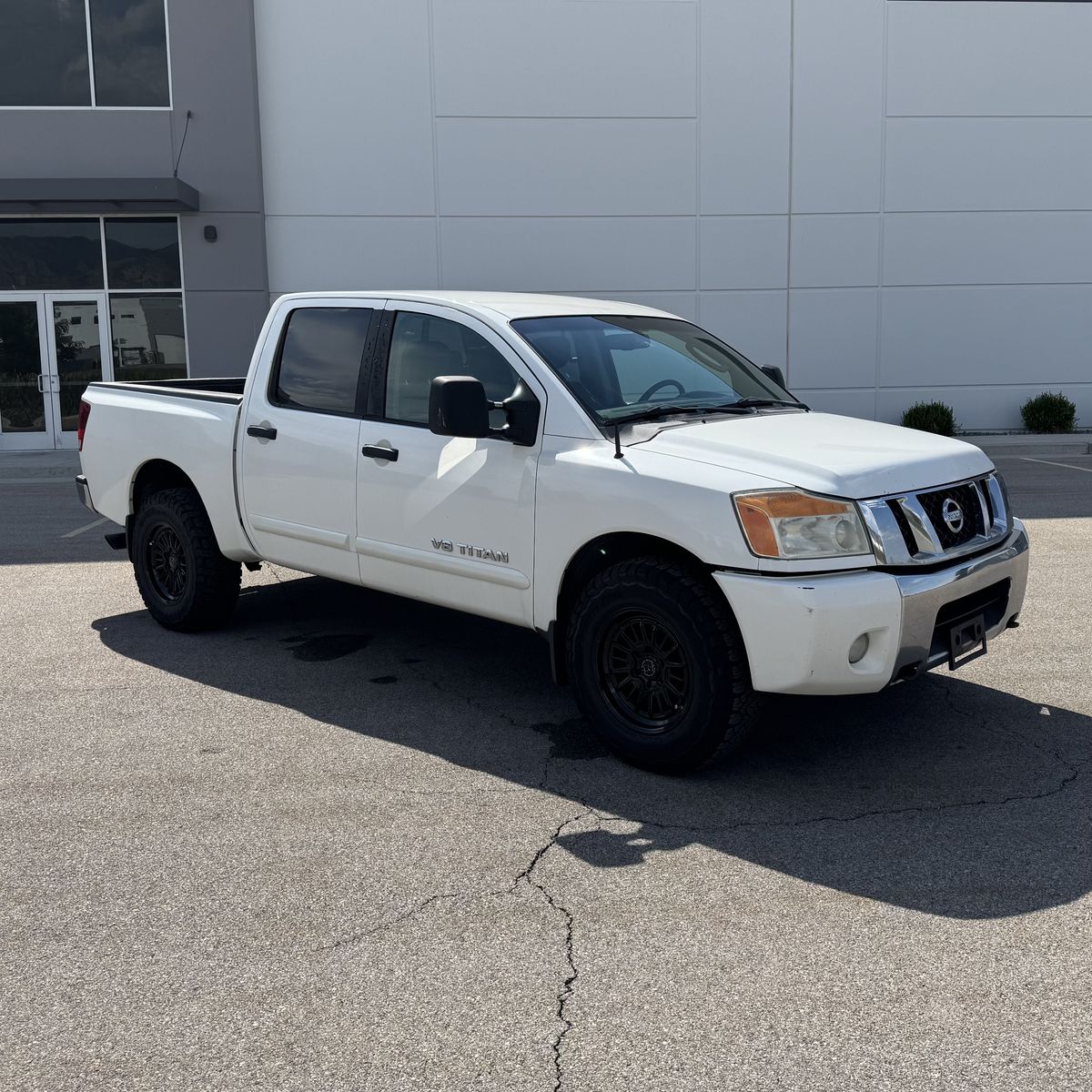 2011 Nissan Titan SV