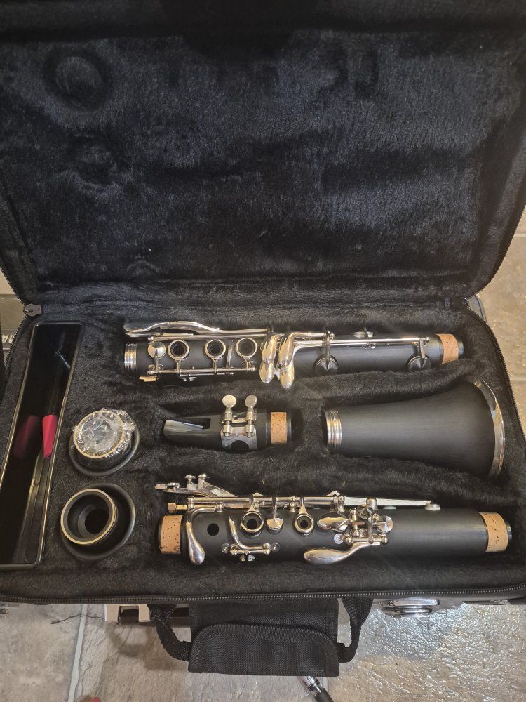 Bravo Clarinet with Warranty