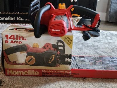 Homelite 14 in 9 Amp Electric Chain Saw with Original Box