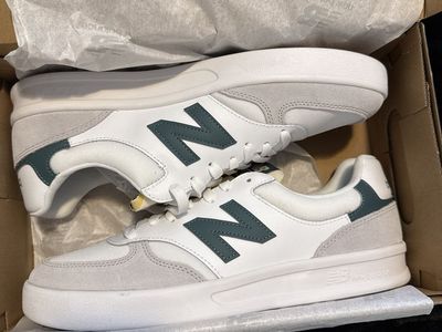 New Balance 300 Court Shoes