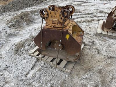 BTI 24in Hydraulic Plate Compactor Attachment Stock #2601013