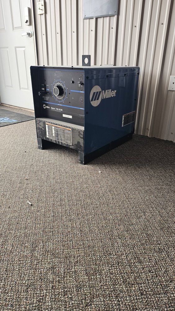 Miller Dialarc 250 AC/DC CC-AC/DC Arc Welding Power Source - Industrial Welder