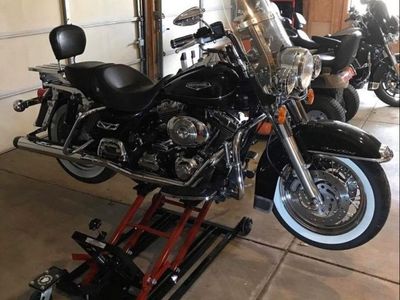 POWERBUILT HEAVY DUTY MOTORCYCLE LIFT JACK