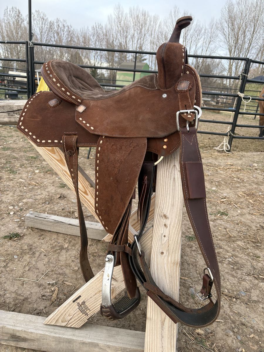 Shiloh Saddle