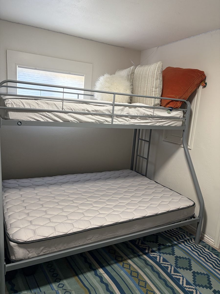 Bunk bed