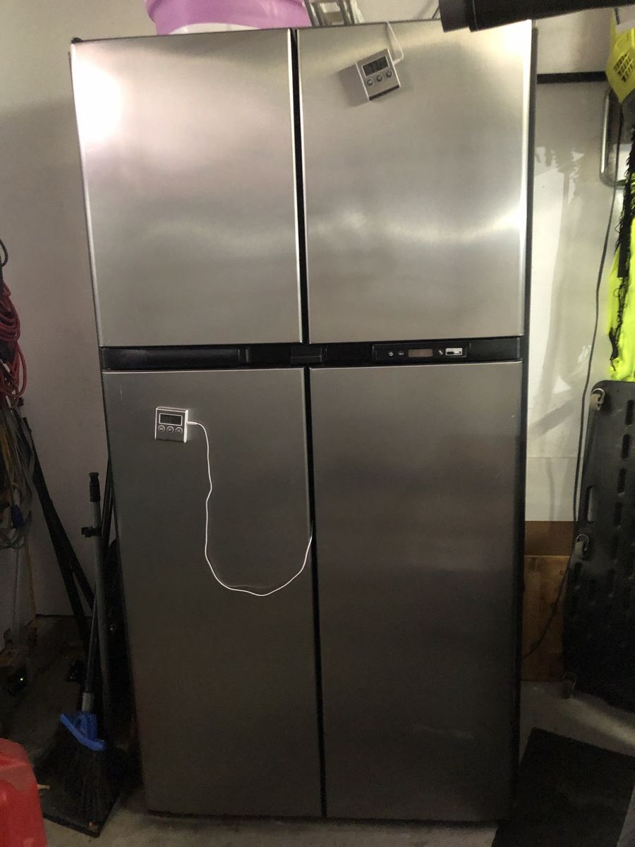 Norcold 2118 Rv fridge