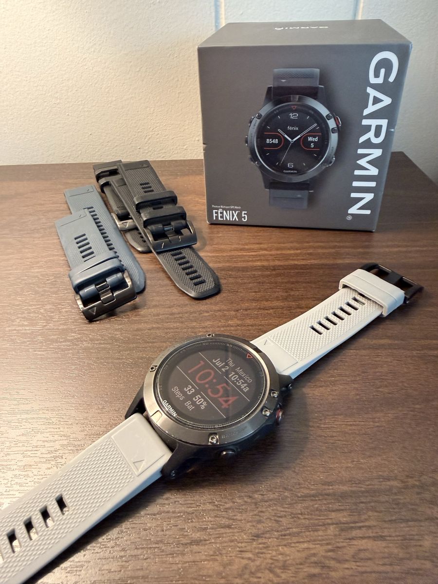 Garmin Fenix 5 GPS Multisport Smartwatch with Heart Rate Monitor and Three Extra Bands