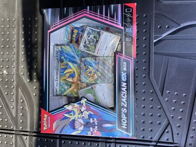 Pokemon - Hop’s Zacian EX Box - NEW SEALED