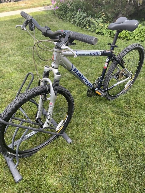 Raleigh M80 Mountain Bike