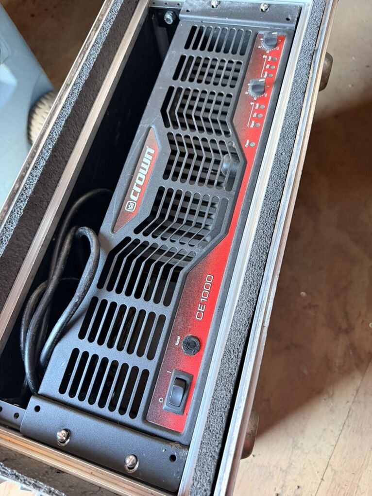 Crown CE1000 Amplifier