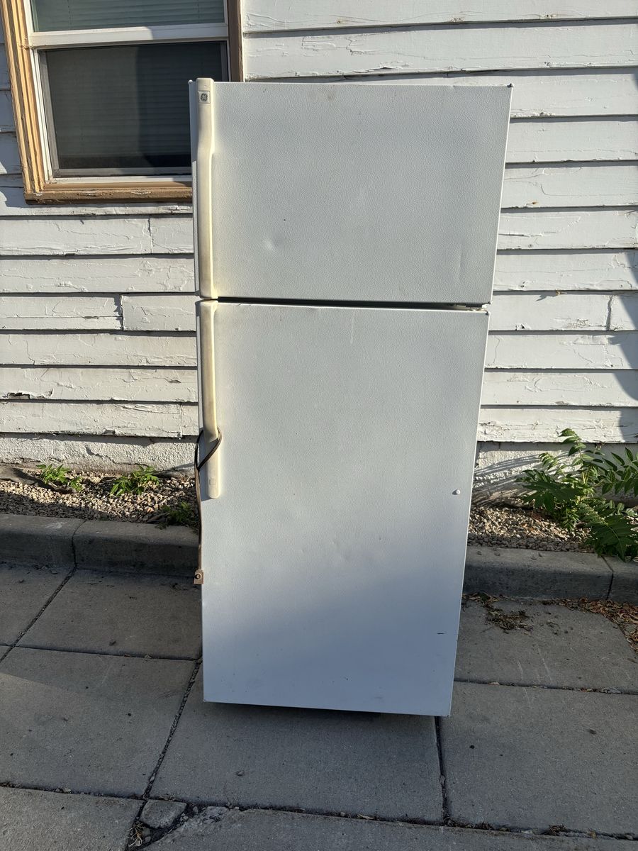 Free Working Refrigerator