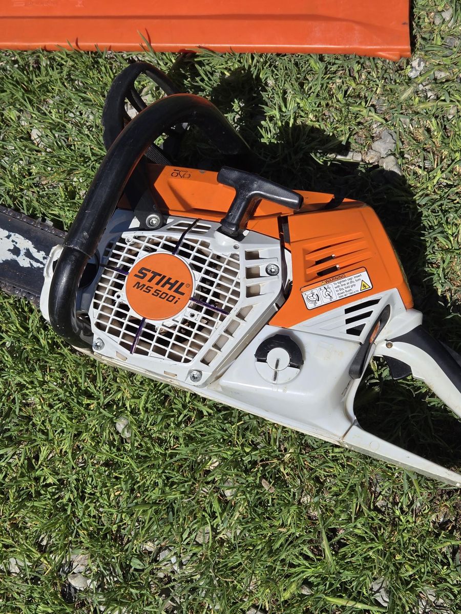Stihl 500i Chainsaw with EFI.