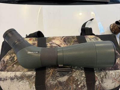 Swarovski HD Spotting Scope - Green with Camo Carrying Case, Excellent Conditions