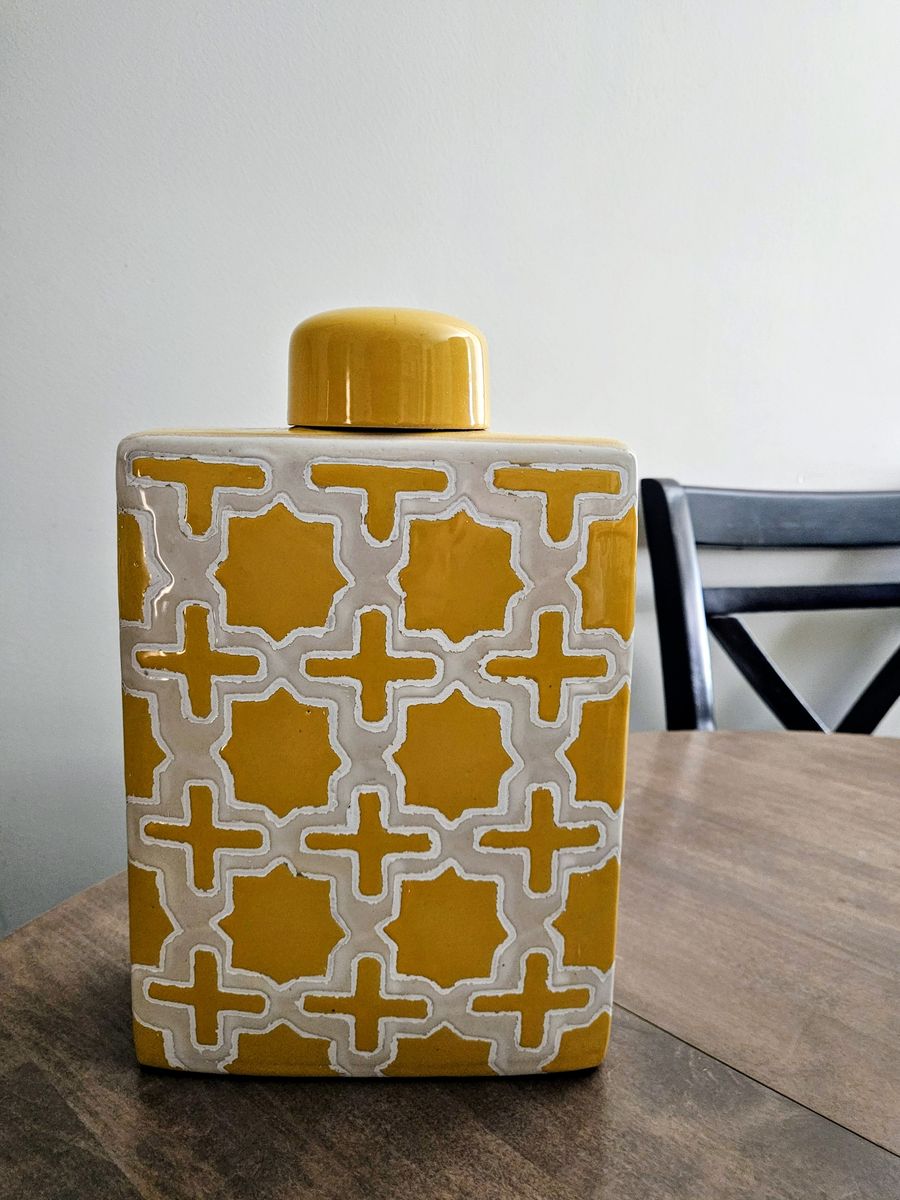 Yellow & White jar w/lid $15 OBO