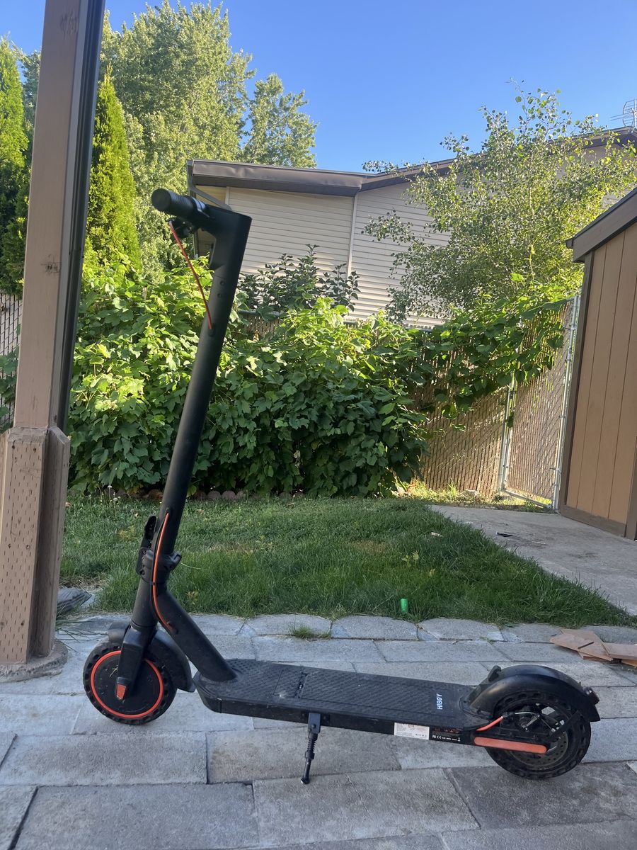 Hiboy S2R Electric Scooter - 250W, 18 MPH Max Speed, Used