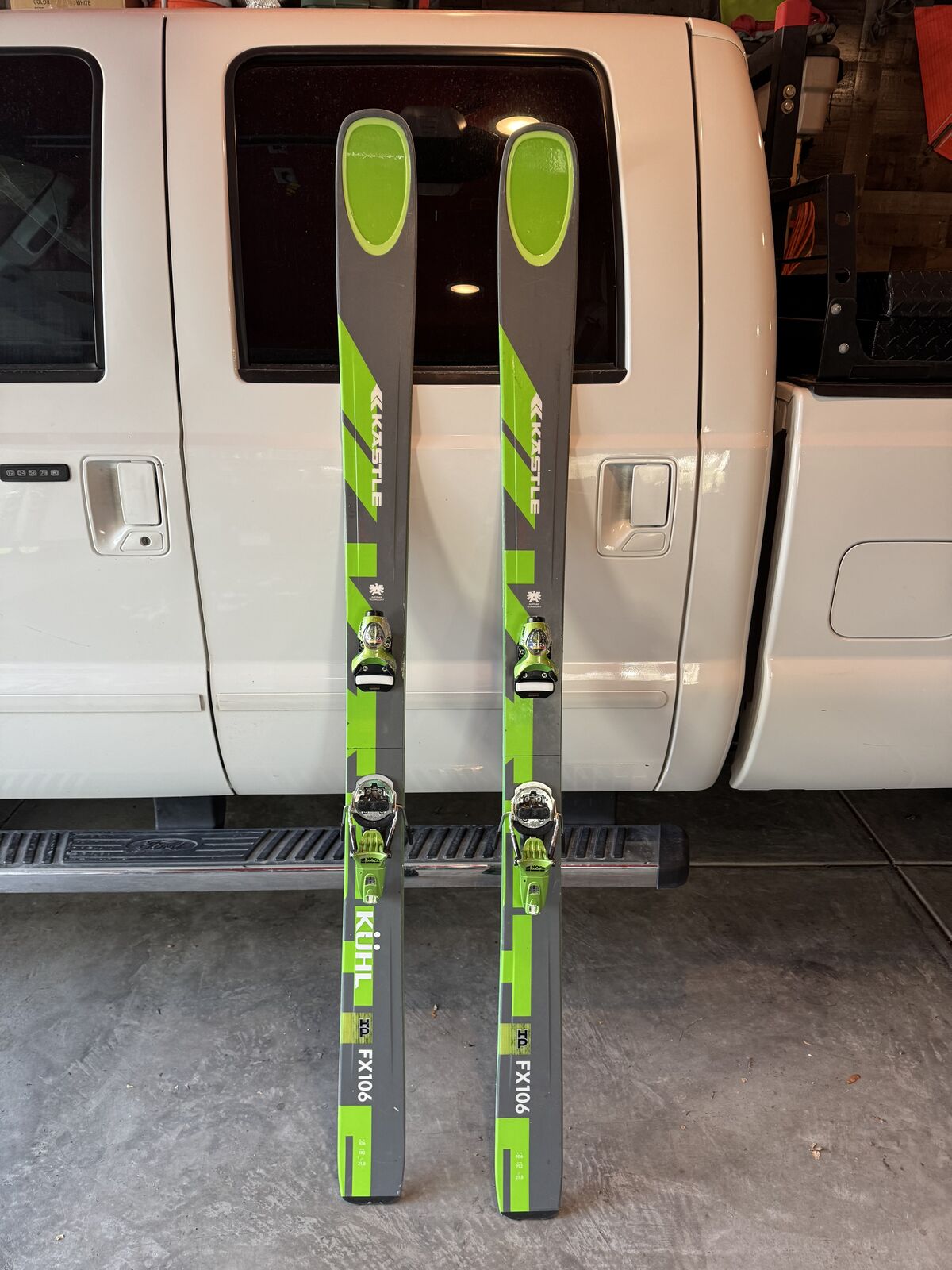 KASTLE FX106HP SKIS 192CM