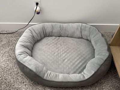 Gray Round Plush Pet Bed