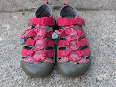 KEEN Newport H2 Water Shoes Sandals - Size 1