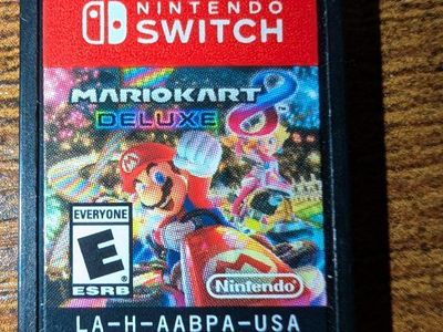 Nintendo Switch Mario Kart 8 Deluxe (ESRB Everyone) Video Game Cartridge