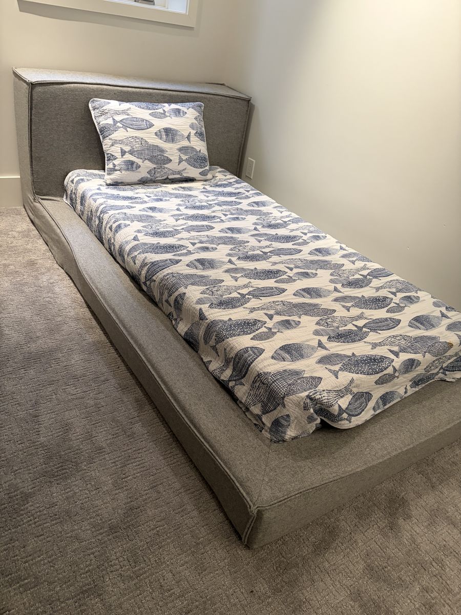Twin Bed Mattress With Platform Frame And Cover