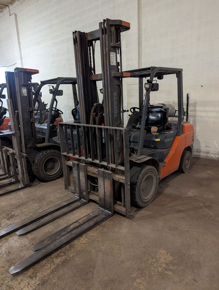 2019 Toyota 8FGU32 Forklift (4,703 hours)