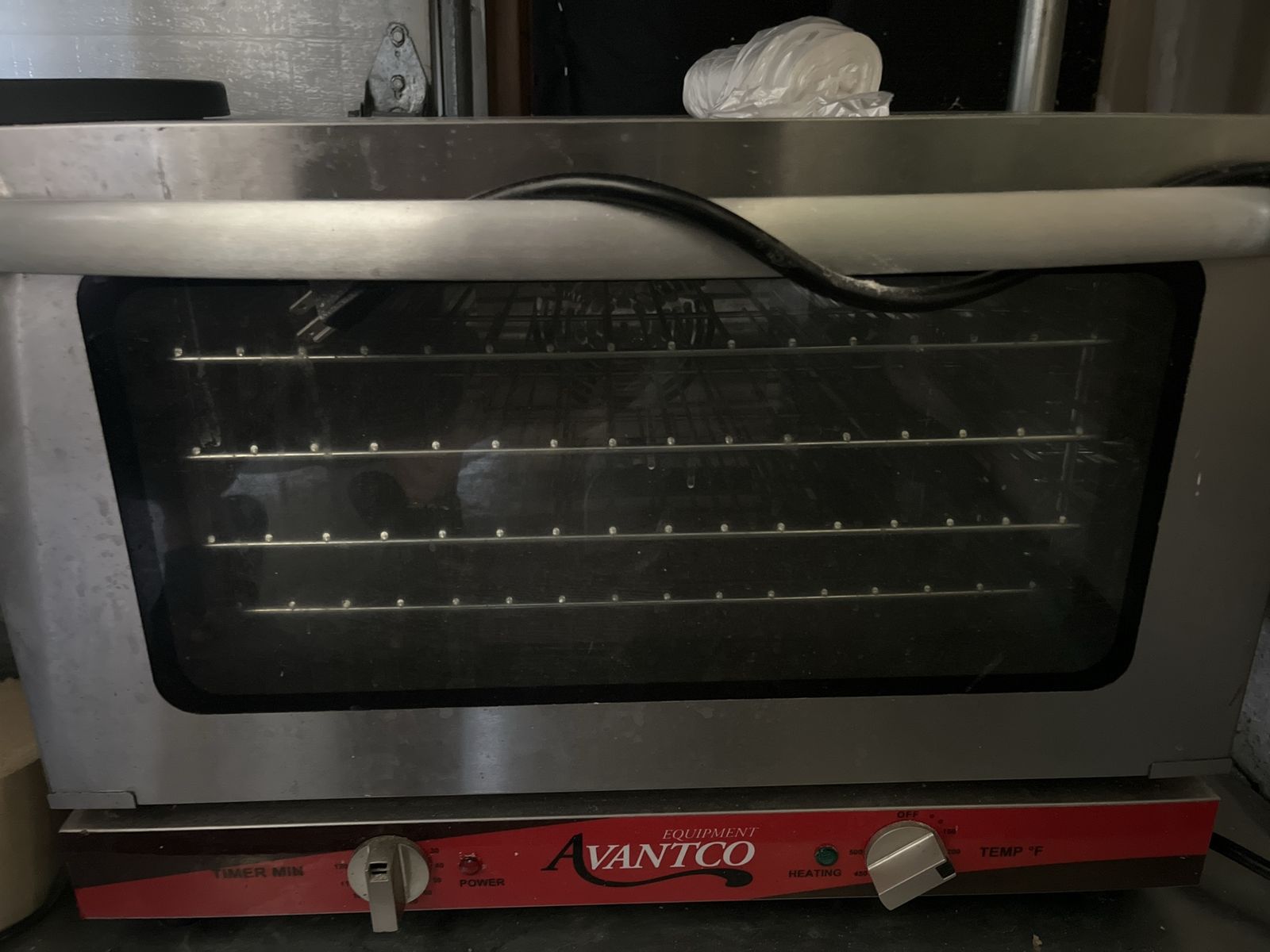 Avantco Countertop Convection Oven - Stainless Steel Commercial Electric Oven