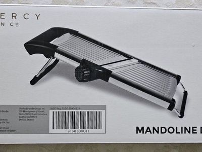 Gramercy Kitchen Co. Adjustable Mandoline Slicer with 12 Slice Levels & Cut-Resistant Gloves