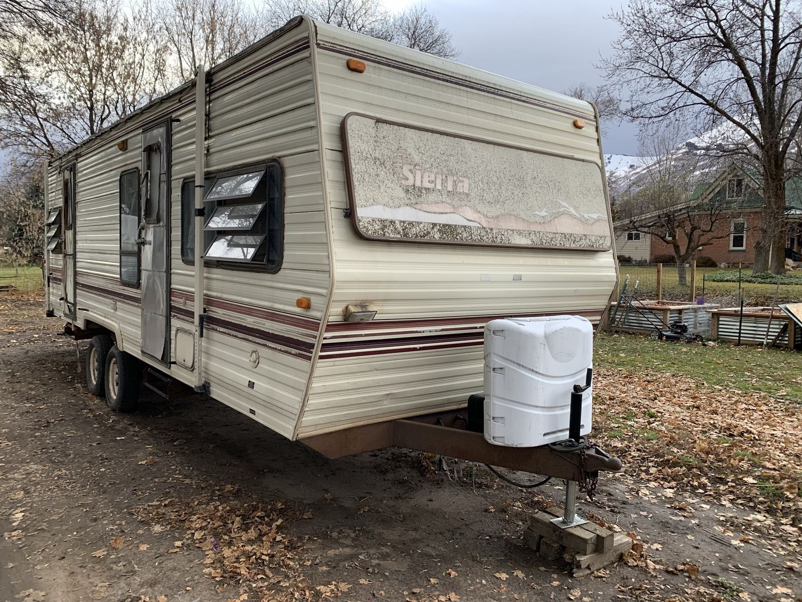 Sierra Travel Trailer 24ft