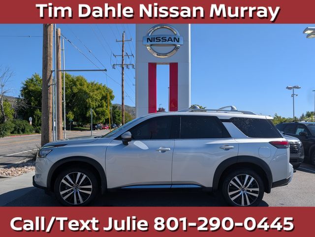 2025 Nissan Pathfinder Platinum